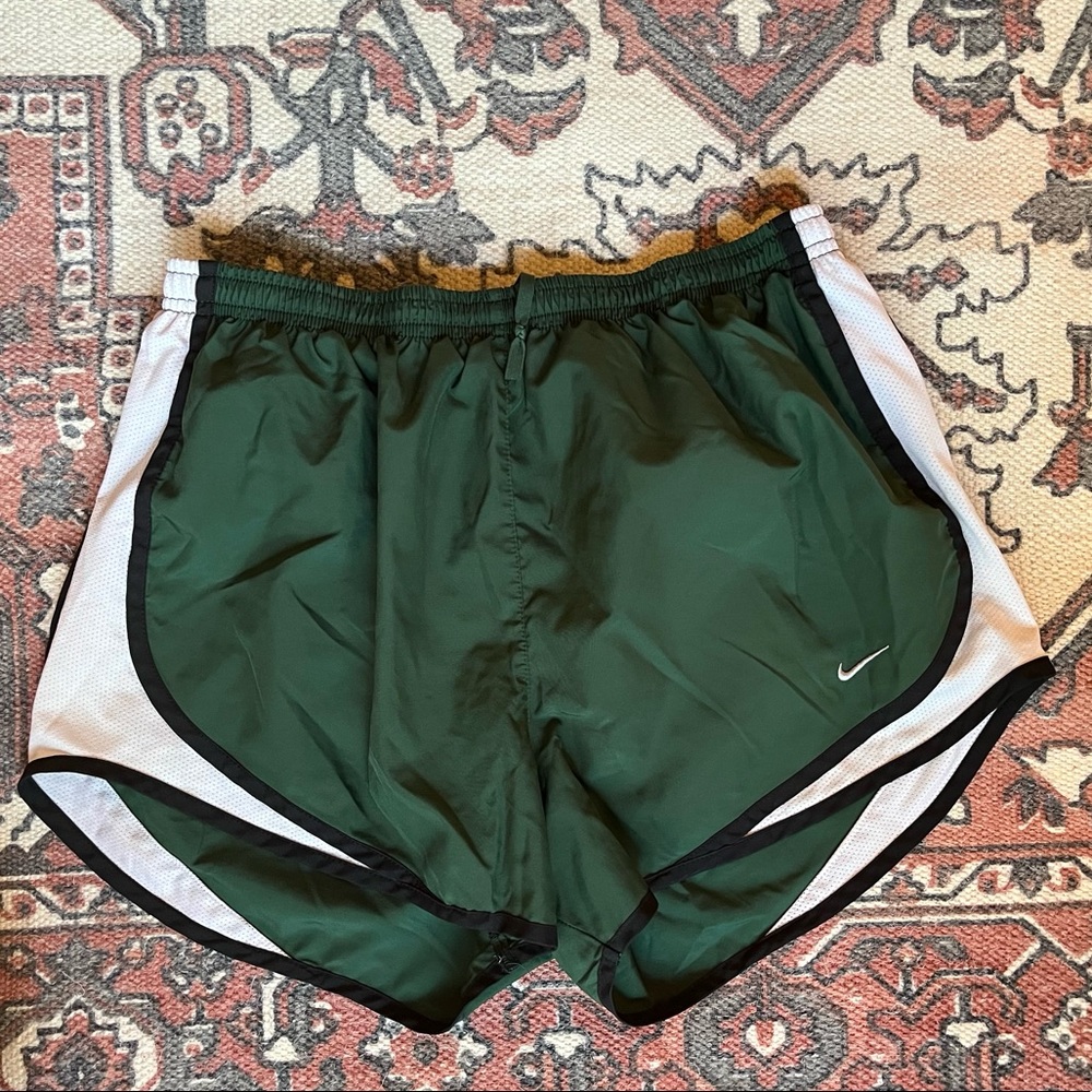 Nike Women's Dri-fit Tempo Track 3.5 Short
